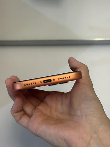 macbook m2: Продаю IPhone 17 pro max ФизSim в оранжевом цвете . В идеальном — 4