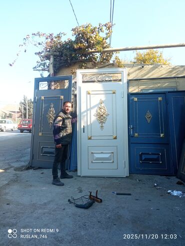 Həyət darvazaları: Salam aleykum her nov seyf qalilar darvazalarin yigilmasi — 2