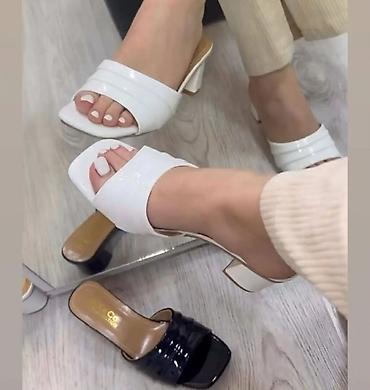 Sandale: Sandale sa kaišem oko zgloba – elegantan minimalistički model - — 5