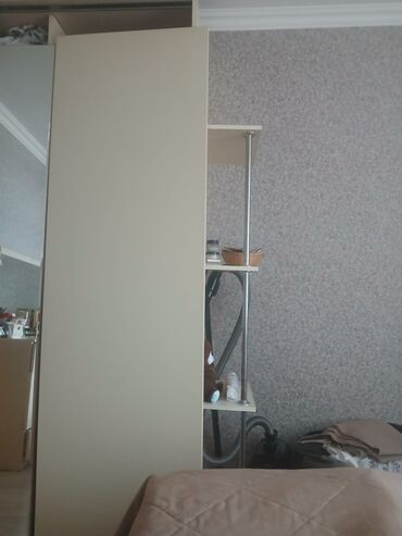 Dolablar: İşlənmiş, Kupe, 2 qapılı Düz dolab, Qarderob, paltar dolabı -da lalafo.az — 1 Dolablar: İşlənmiş, Kupe, 2 qapılı Düz dolab, Qarderob, paltar dolabı — 1