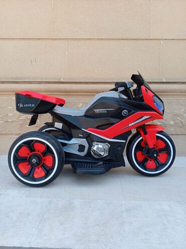 uşağ maşın: Motosikl