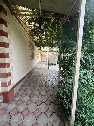 Дома: 🏡 Срочно продаётся дом в Бишкеке! 📍 Колмо ж/м 📐 Площадь дома — 195 м² — 1