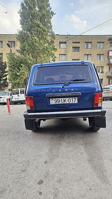 niva qapısı: VAZ (LADA) 4x4 Niva: 1.7 l | 2015 il Ofrouder/SUV — 3