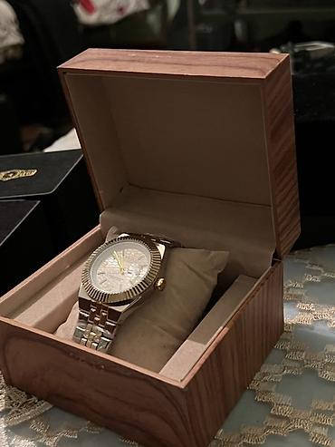 electron saatlar: İki rəngli kişi qol saatı - Brend üslubu: klassik fluted bezel ilə — 4