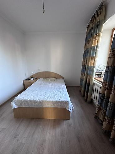 4 комнаты: Продаю дом 🏠 село Ортосай Улица Иманалиева 📍Локация : 700 м от — 10