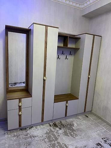 Dəhliz dolabı. Satılır 250 azn. Perladan divan dəsti.Ünvan