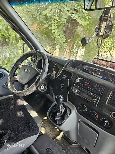 Ford Transit: 2010 г., 2.4 л, Механика, Дизель, Фургон — 6