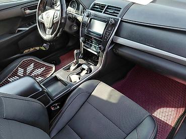 chevrolet camaro: Toyota Camry: 2017 г., Автомат, Бензин, Седан — 4