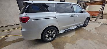 Kia: Kia Carnival: 2018 г., 2.2 л, Автомат, Дизель, Универсал — 6