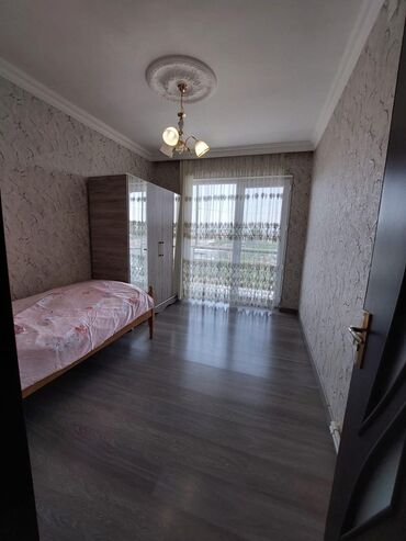 ecemide kiraye evler 2023: Gəncə, 4 otaqlı, Köhnə tikili, 95 kv. m