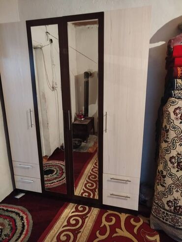 офисная мебель на заказ бишкек: Кийим салуучу шкаф, Түз