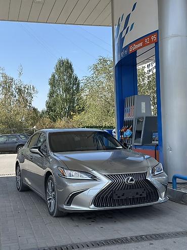 Lexus: Lexus ES: 2019 г., 2.5 л, Автомат, Гибрид, Седан — 1