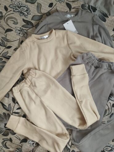 Верхняя одежда: Детская верхняя одежда и комбинезоны!!! Все новое!!! фирменное — 14