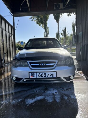 Daewoo: Daewoo Nexia: 2010 г., 1.5 л, Механика, Бензин, Седан