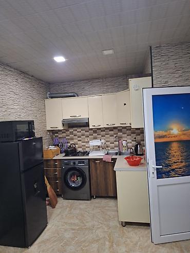 midada satilan evler: Hacı zeynalabdın qədəbəsi əliaga vahid küçəsi ev28 2 sotun içində 120 — 9