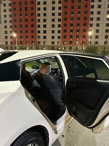 toyota camty: Toyota Prius: 2017 г., 1.8 л, Автомат, Гибрид, Лифтбек — 10