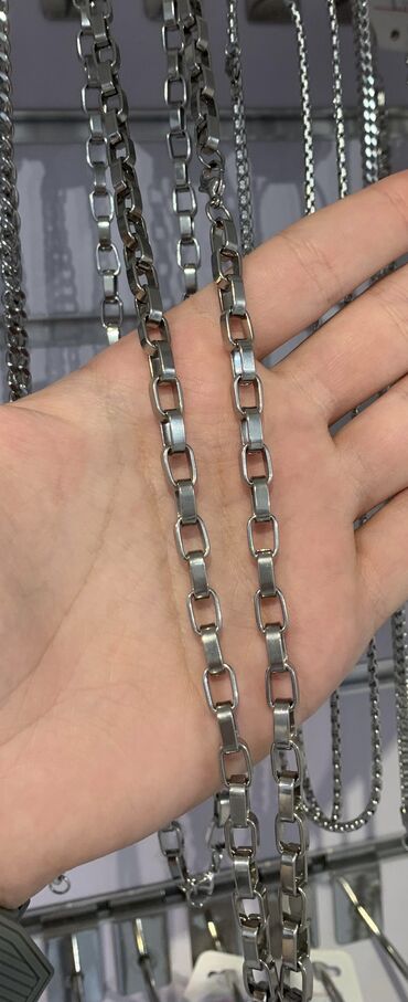 Boyunbağılar: Versace toxunuslu sep polad material remg deyismir