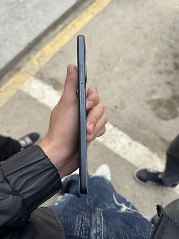 irşad iphone 17 pro max: Oppo 256 GB, rəng - Qara — 5