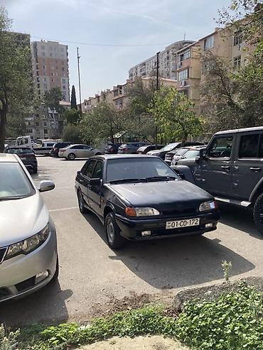 lada disk: Model: Sedan, qara rəng Nömrə nişanı: AZ 01-CO-172 Kuzov: 4 qapılı — 1