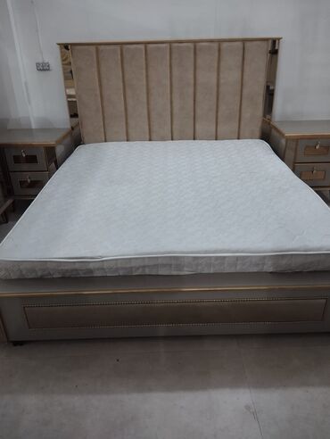 Masa və oturacaq dəstləri: Qonaq otağı üçün, Açılmayan, Dördbucaq masa, 6 stul — 8