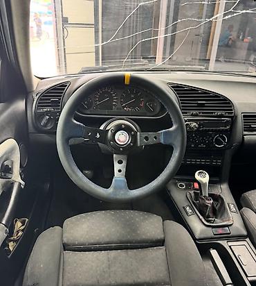 дом машина цена: BMW 3 series: 1991 г., 2.5 л, Механика, Бензин, Седан — 4