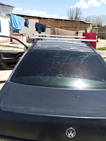 pass: Volkswagen Passat: 1990 г., Механика, Седан — 2