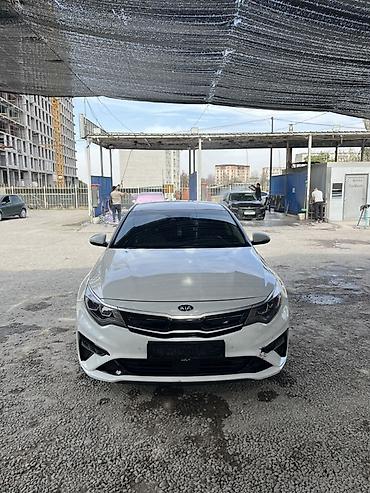 Kia K5: 2019 г., 2 л, Автомат, Гибрид, Седан at lalafo.kg Kia K5: 2019 г., 2 л, Автомат, Гибрид, Седан