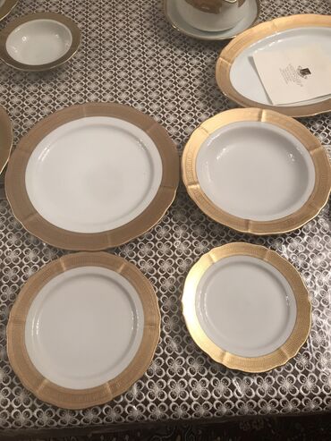 Nahar dəstləri və servizlər: Nahar dəsti, rəng - Qızılı — 36