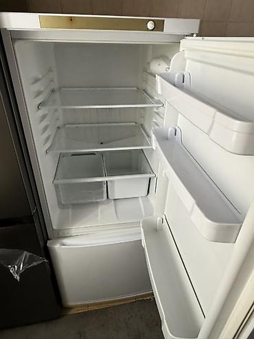 Техника для кухни: ПРОДАЮ двухкамерный холодильник INDESIT В хорошем состоянии Цвет — 2