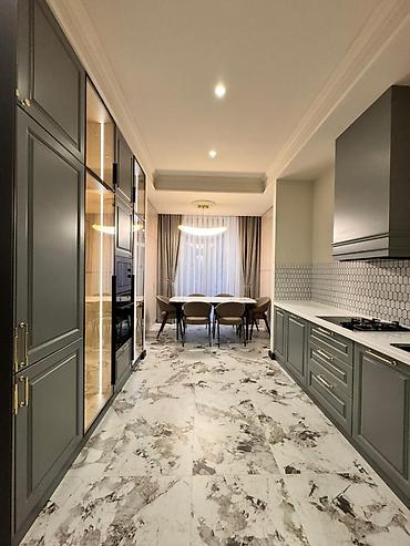 3 комнаты, 109 м², Асанбай мкр Элитка, 2 этаж, Евроремонт