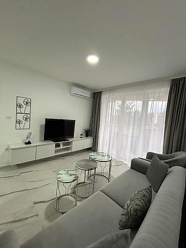 Stan na dan: Apartmani “Favorit” – Srebrno jezero 🌅 Izdajemo moderno opremljene — 1