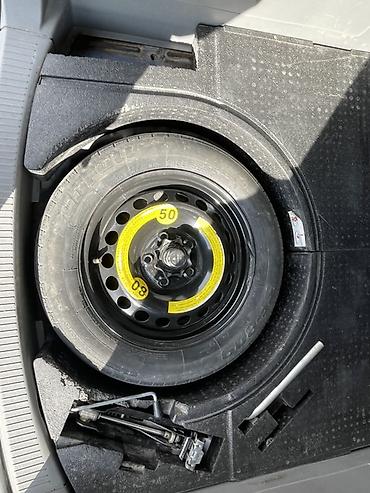 Volkswagen: Volkswagen Touran: 2018 г., 1.6 л, Механика, Бензин, Минивэн — 9