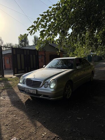 c class: Mercedes-Benz E-Class: 2001 г., 3.2 л, Автомат, Бензин, Седан