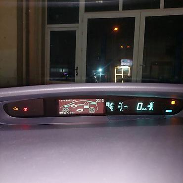 Panellər, şitlər: Toyota Prius hibrid paneli və cihazlar bloku prabek 257798 km - — 1