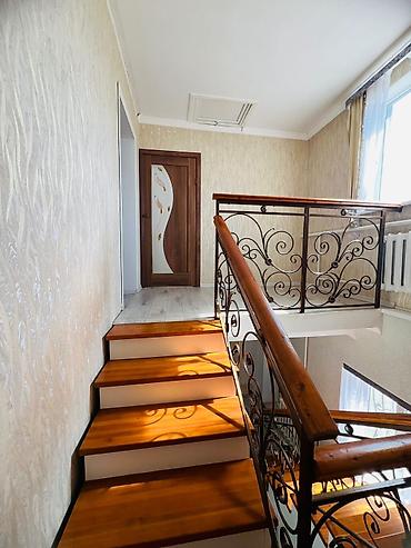 Продажа коттеджей и домов: 6 комнат и более, 160 м², 3 соток, Бишкек, Арча-Бешик ж/м Собственник — 15