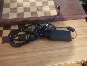 huawei internet modem: Zaryadka adepter kabeli uzundu yeni kimidir