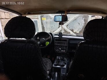 VAZ (LADA): VAZ (LADA) 4x4 Niva: 1.7 l | 2010 il 271000 km Ofrouder/SUV — 15