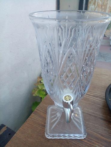 suse balon: Şüşə dispenser – dekorativ oyma naxışlı, kranı olan içki qabı - — 1
