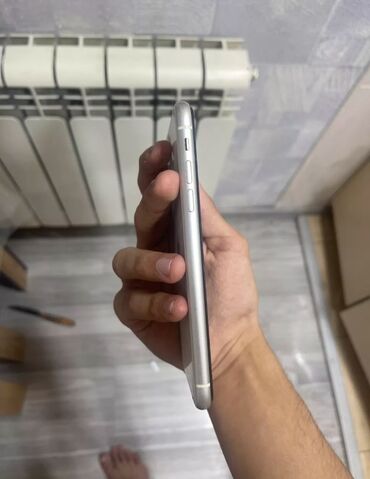 Apple iPhone: IPhone 11, 64 GB, Ağ