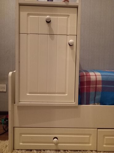 Çarpayılar: İşlənmiş, Təknəfərlik çarpayı, Bazasız, Matras ilə, Siyirməli lalafo.az -da Çarpayılar: İşlənmiş, Təknəfərlik çarpayı, Bazasız, Matras ilə, Siyirməli