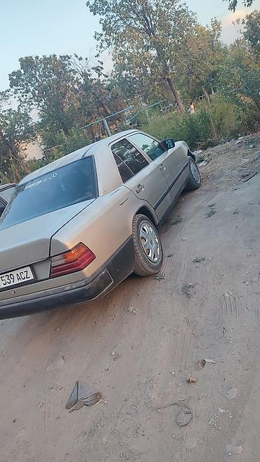 мерс 124 дверные карты: Mercedes-Benz W124: 1988 г., Седан — 2