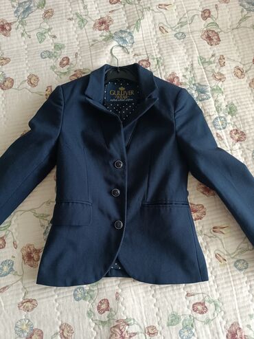 модный пиджак: Продам пиджак на девочку 6-7 лет. Дочка носила в первый класс. Можно