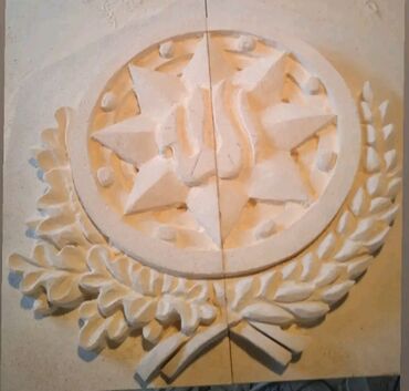 Həyət darvazaları: Dekorativ daş elementlər. Bu daşlar evin fasadına zəriflik və — 6