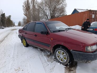 Volkswagen: Volkswagen Passat: 1989 г., 1.8 л, Механика, Бензин, Седан