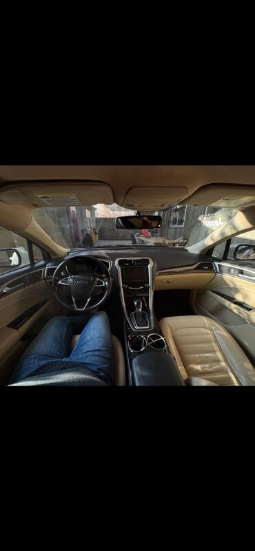 Ford: Ford Fusion: 1.6 l | 2014 il 180525 km Sedan — 22