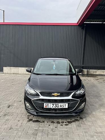 byd qin plus dm i: Chevrolet Spark: 2018 г., 1 л, Вариатор, Бензин, Хэтчбэк — 1