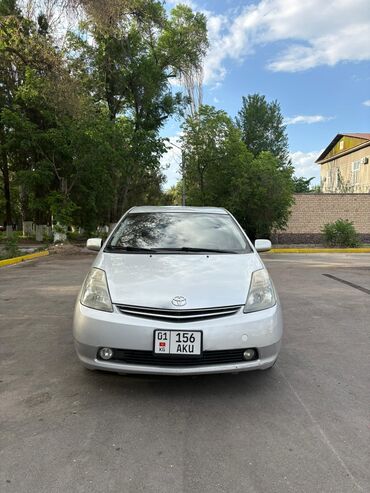 Toyota: Toyota Prius: 2004 г., 1.5 л, Вариатор, Гибрид, Хэтчбэк