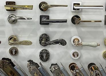 acar dəsdi: Qapı furniturası və zamokları - Dəstlər: qapı dəstəkləri, zamok — 4