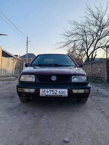 гетз 2: Volkswagen Vento: 1993 г., 1.8 л, Механика, Бензин, Седан — 1