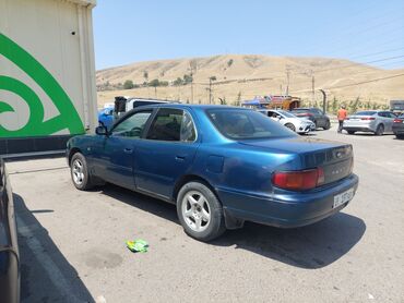 tayota runx: Toyota Camry: 1997 г., 2.2 л, Механика, Бензин, Седан